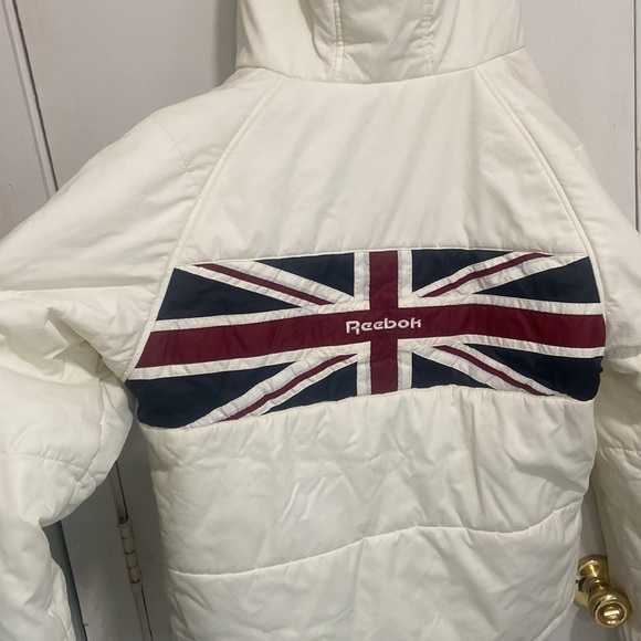 🇬🇧 Vintage Reebok Winter Jacket - Picture 3 of 12